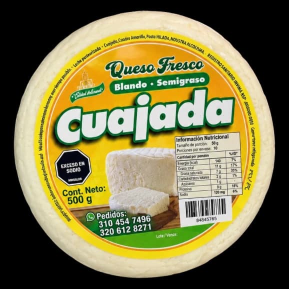 Cuajada Campesina de 500 g con su etiqueta amarilla